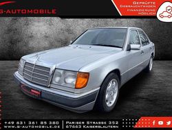 Grau Gebraucht 1992 Mercedes E250 Limousine | 4.890 €