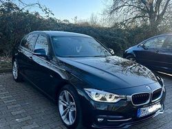 Schwarz Gebraucht 2017 BMW 318 Sport Line Limousine | 15.700 € (Fairer Preis)