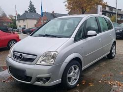 Silber Gebraucht 2006 Opel Meriva Van / Kleinbus | 4.000 €