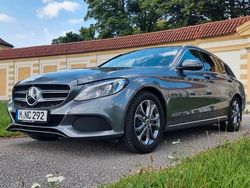 Grau Gebraucht 2018 Mercedes C250 Avantgarde Kombi | 23.000 €