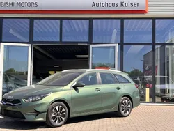 Grau Neu 2025 Kia Ceed Sportswagon Vision Kombi | 21.400 € (Superpreis)