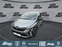 Grau Gebraucht 2024 Renault Clio V Techno Limousine | 20.490 € (Etwas zu teuer)