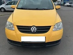Gelb Gebraucht 2007 VW Fox Basis Kleinwagen | 1.090 € (Fairer Preis)
