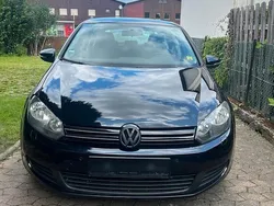 Schwarz Gebraucht 2009 VW Golf VI Limousine | 4.000 € (Fairer Preis)