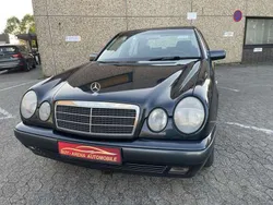 Schwarz Gebraucht 1999 Mercedes E240 Limousine | 3.900 € (Fairer Preis)