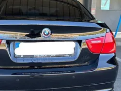Schwarz Gebraucht 2010 BMW 318 Limousine | 10.000 €