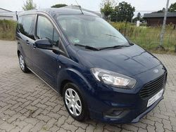 Blau Gebraucht 2018 Ford Tourneo Courier Trend Van / Kleinbus | 11.900 € (Fairer Preis)