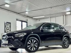 Nachtschwarz unilack Gebraucht 2020 Mercedes GLA200 Business SUV | 32.480 € (Fairer Preis)