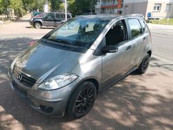 Grau Gebraucht 2008 Mercedes A180 Kleinwagen | 1.850 € (Guter Preis)