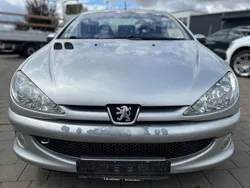 Silber Gebraucht 2004 Peugeot 206 CC Tendance Cabrio | 950 € (Guter Preis)