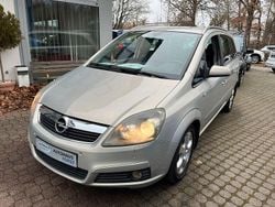 Silber Gebraucht 2006 Opel Zafira Edition Van / Kleinbus | 1.850 € (Fairer Preis)