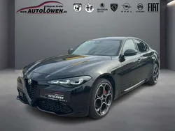 Schwarz Gebraucht 2023 Alfa Romeo Giulia Competizione Limousine | 40.850 € (Teuer)