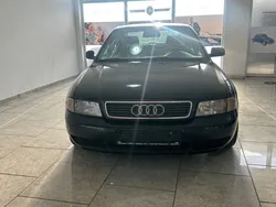 Blau Gebraucht 1998 Audi A4 Comfort Limousine | 1.200 € (Superpreis)