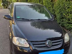 Schwarz Gebraucht 2005 VW Fox Kleinwagen | 1.800 €