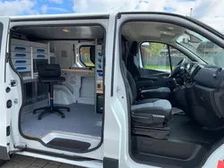 Weiß Gebraucht 2018 Opel Vivaro Van | 21.999 € (Teuer)