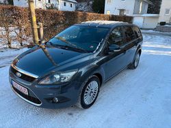 Grau Gebraucht 2008 Ford Focus Titanium Limousine | 1.800 € (Fairer Preis)