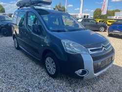 Grau Gebraucht 2011 Citroën Berlingo XTR Van / Kleinbus | 5.950 € (Fairer Preis)
