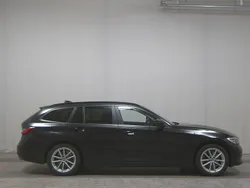 Schwarz Gebraucht 2021 BMW 320e Advantage Kombi | 22.480 € (Guter Preis)