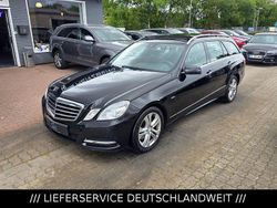 Schwarz Gebraucht 2011 Mercedes E250 Avantgarde Limousine | 9.950 € (Fairer Preis)