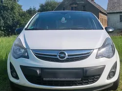 Weiß Gebraucht 2014 Opel Corsa Kleinwagen | 3.799 €