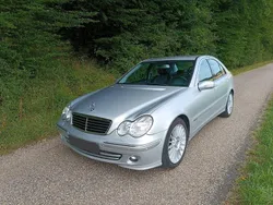 Silber Gebraucht 2007 Mercedes C180 Avantgarde Limousine | 4.990 € (Guter Preis)