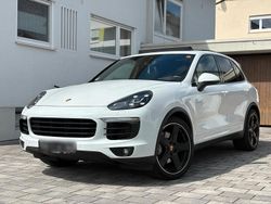 Weiß Gebraucht 2015 Porsche Cayenne S Chrono SUV | 31.500 € (Etwas zu teuer)