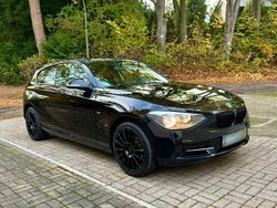 Schwarz Gebraucht 2015 BMW 116 Sport Line Kleinwagen | 11.500 € (Etwas zu teuer)