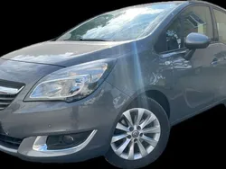 Grau Gebraucht 2015 Opel Meriva Style Van / Kleinbus | 8.990 € (Etwas zu teuer)