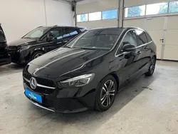 Kosmosschwarz metalliclack Gebraucht 2023 Mercedes B200 Progressive Van / Kleinbus | 24.999 € (Fairer Preis)