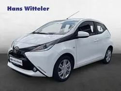 Weiß Gebraucht 2018 Toyota Aygo Touch Kleinwagen | 8.950 € (Fairer Preis)