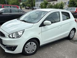 Weiß Gebraucht 2018 Mitsubishi Space Star Basis Kleinwagen | 3.100 €