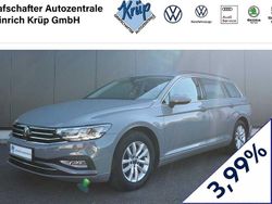 Grau Gebraucht 2022 VW Passat Business Kombi | 18.880 € (Fairer Preis)