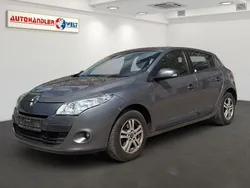 Grau Gebraucht 2009 Renault Mégane III Limousine | 2.999 € (Guter Preis)