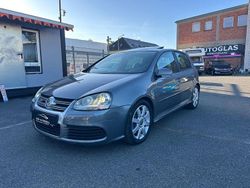 Grau Gebraucht 2008 VW Golf V R Limousine | 12.000 €