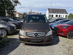 Dolomitbraun Gebraucht 2011 Mercedes Viano Edition Van / Kleinbus | 13.999 € (Guter Preis)