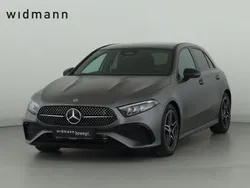 Manufaktur magnolack manufaktur mountaingrau magn Gebraucht 2025 Mercedes A220 Night Limousine | 49.900 €