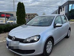 Grau Gebraucht 2011 VW Golf VI Trendline Kleinwagen | 6.500 € (Etwas zu teuer)