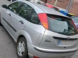 Silber Gebraucht 2002 Ford Focus Kleinwagen | 1.400 € (Fairer Preis)