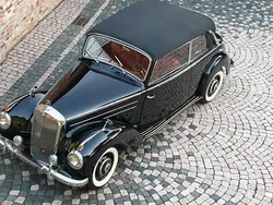 Schwarz Gebraucht 1953 Mercedes 220 Cabrio | 130.000 €