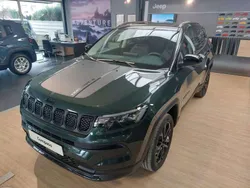 Grün (techno green/dach schwarz) Neu 2025 Jeep Compass North SUV | 41.990 € (Fairer Preis)