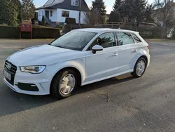 Weiß Gebraucht 2015 Audi A3 Ambiente Limousine | 12.300 € (Fairer Preis)