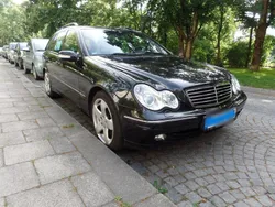 Schwarz Gebraucht 2003 Mercedes C240 Avantgarde Kombi | 1.700 € (Superpreis)