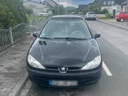 Schwarz Gebraucht 1999 Peugeot 206 Kleinwagen | 350 € (Guter Preis)