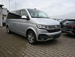 Silber Gebraucht 2021 VW Caravelle Highline Van / Kleinbus | 39.999 € (Fairer Preis)