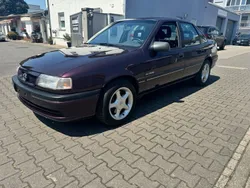 Rot Gebraucht 1993 Opel Vectra Limousine | 7.990 €