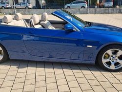 Blau Gebraucht 2010 BMW 320 Cabriolet Sport Line Cabrio | 9.900 € (Fairer Preis)