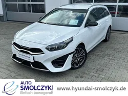 Weiss Gebraucht 2022 Kia Ceed Sportswagon GT-Line Kombi | 25.990 € (Etwas zu teuer)