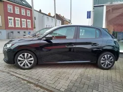 Schwarz perla nera Gebraucht 2020 Peugeot 208 Active Kleinwagen | 13.590 € (Teuer)