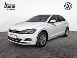 Weiß Gebraucht 2018 VW Polo Comfortline Limousine | 13.660 € (Etwas zu teuer)
