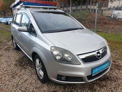 Silber Gebraucht 2006 Opel Zafira Cosmo Van / Kleinbus | 3.499 € (Fairer Preis)